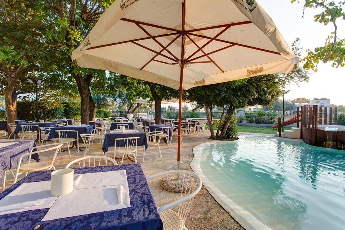Hotel Eritrea Cesena Bagian luar foto